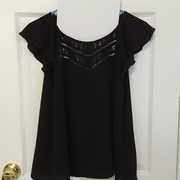 💥5 for $20 💥Black crepe dressy top by Lily White - Picture 1 of 5